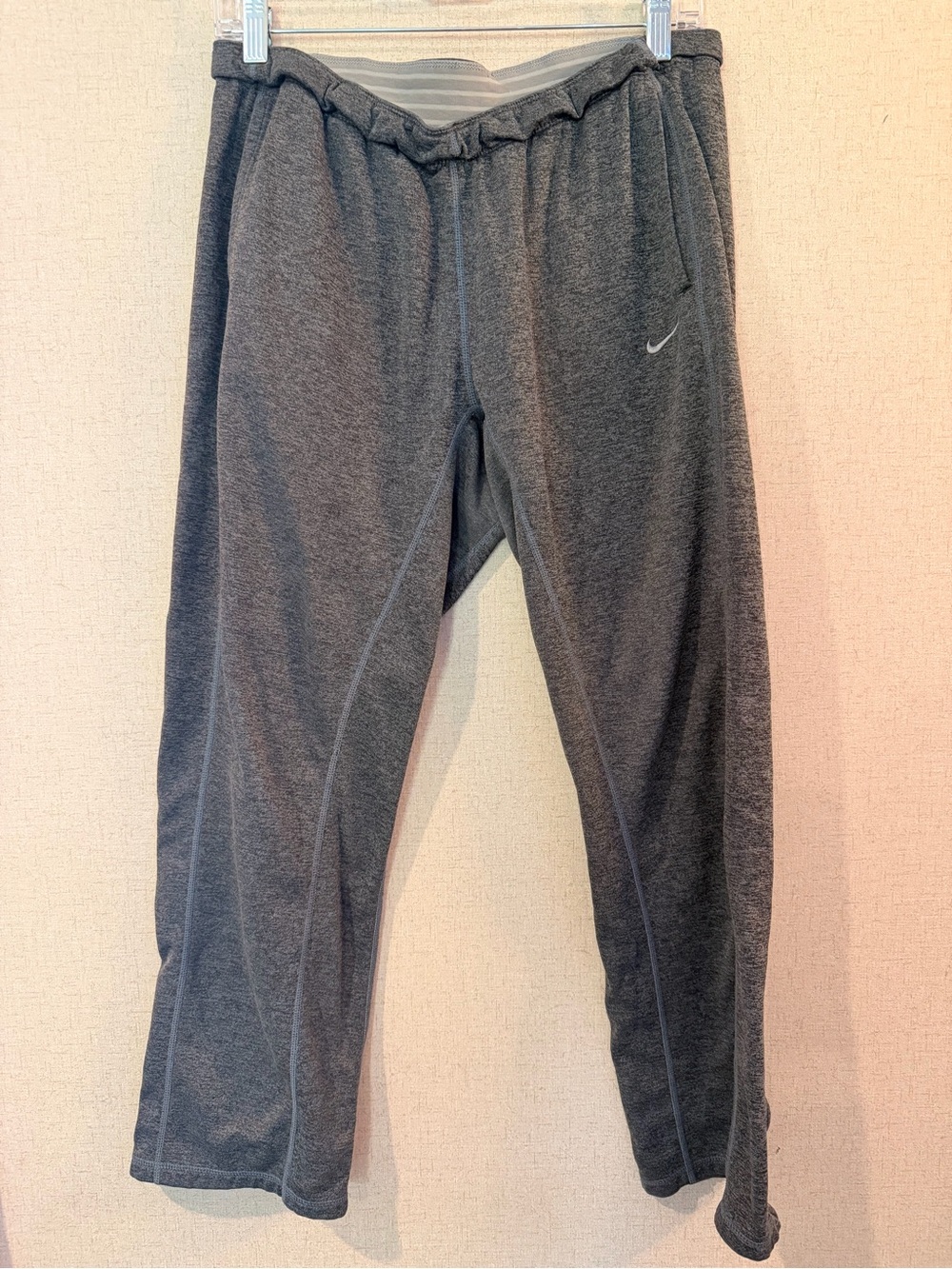 Nike Women's Heathered Grey Sweatpants